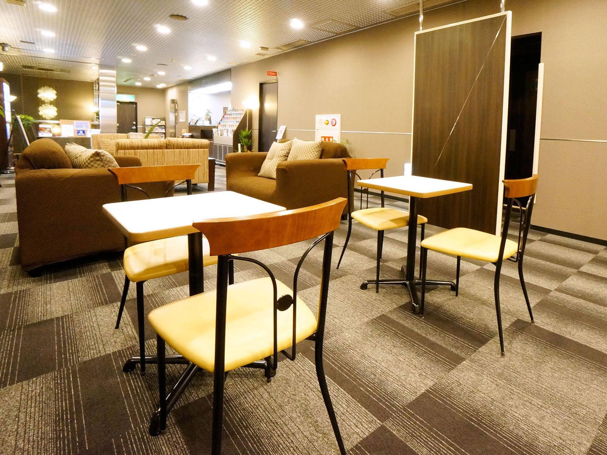 Готель Livemax Kyoto Gojo Екстер'єр фото