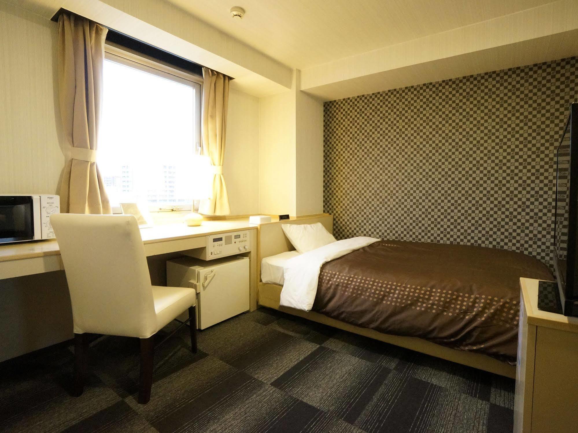 Готель Livemax Kyoto Gojo Екстер'єр фото