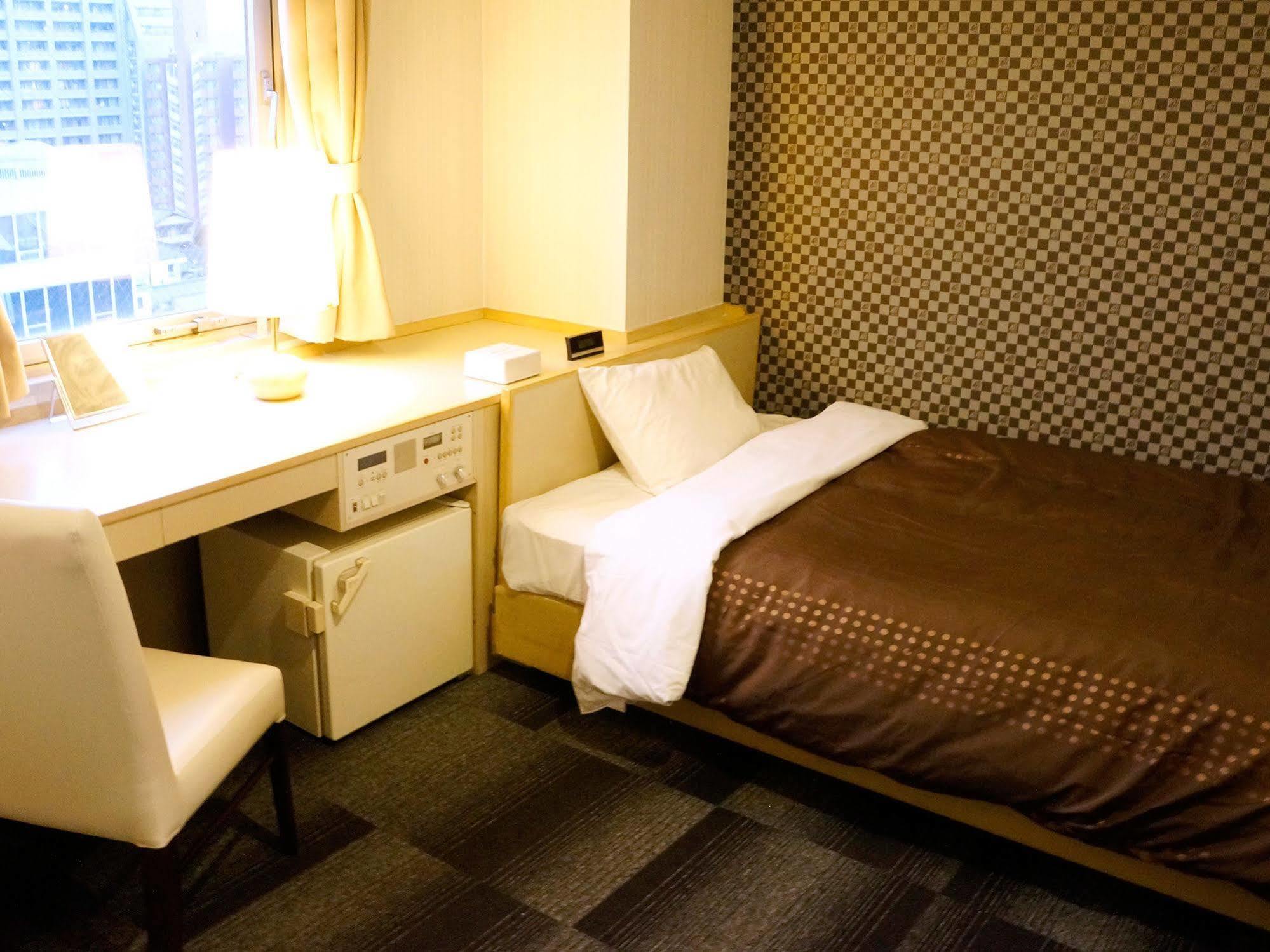Готель Livemax Kyoto Gojo Екстер'єр фото